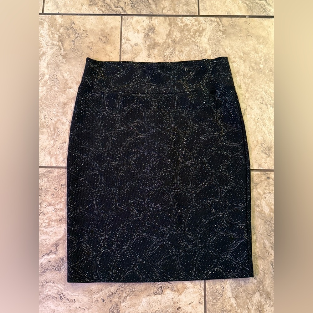 LuLaRoe Black Pencil Skirt with Subtle Metallic Dot Pattern